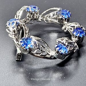 1950s Silver Filigree Blue Rhinestone Brooch Open Leaf Wreath Circle Pin Antique